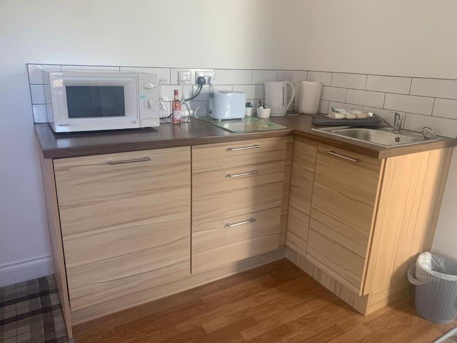 Inverness City Studio Apartment Sleeps 2 Dalneigh Exterior foto